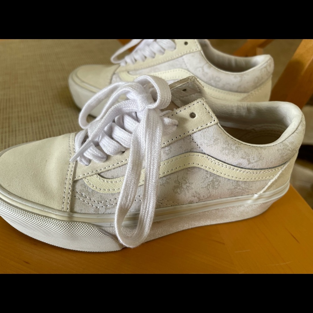 Flower Vans - Picture 6 of 11